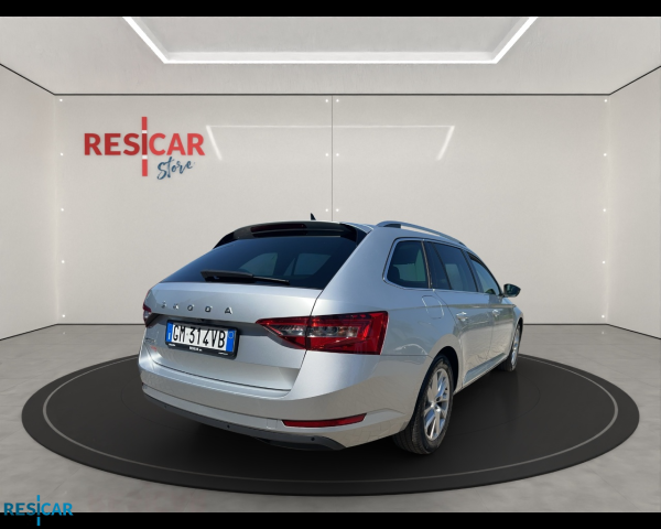 Superb Wagon 2.0 tdi evo Executive 150cv dsg - immagine 5