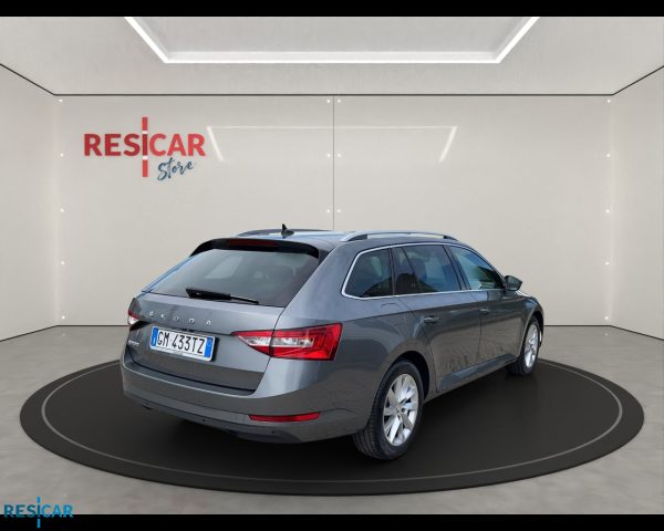 Superb Wagon 2.0 tdi evo Executive 150cv dsg - immagine 5