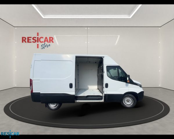 DAILY V 35 E6 2016 - IVECO DAILY 35 E6 L2P2H2 - immagine 12