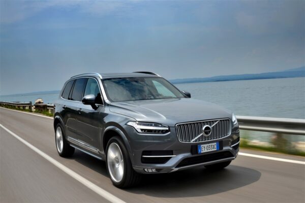 XC60 T6 AWD PLUG IN PLUS BRIGHT - immagine 3