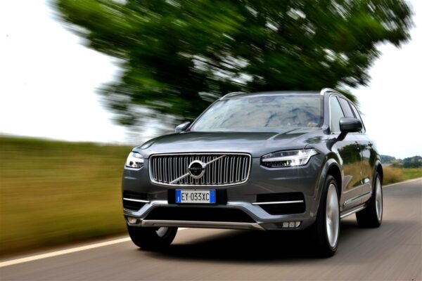 XC60 T6 AWD PLUG IN PLUS BRIGHT - immagine 2